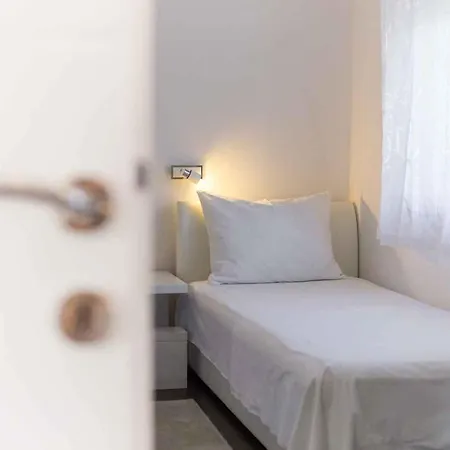 Apartment In 34977 Crikvenica